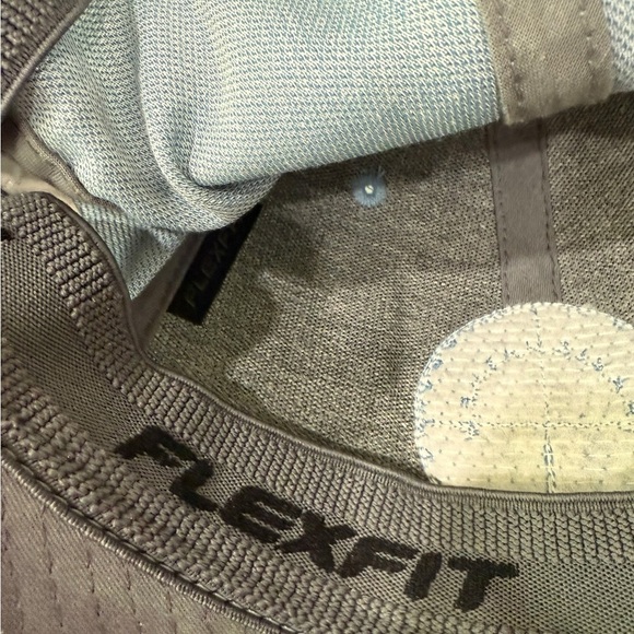 Travis Mathew FlexFit Cotton Blend Golf Hat S-M Blue Cordevalle on the side l - Picture 7 of 9